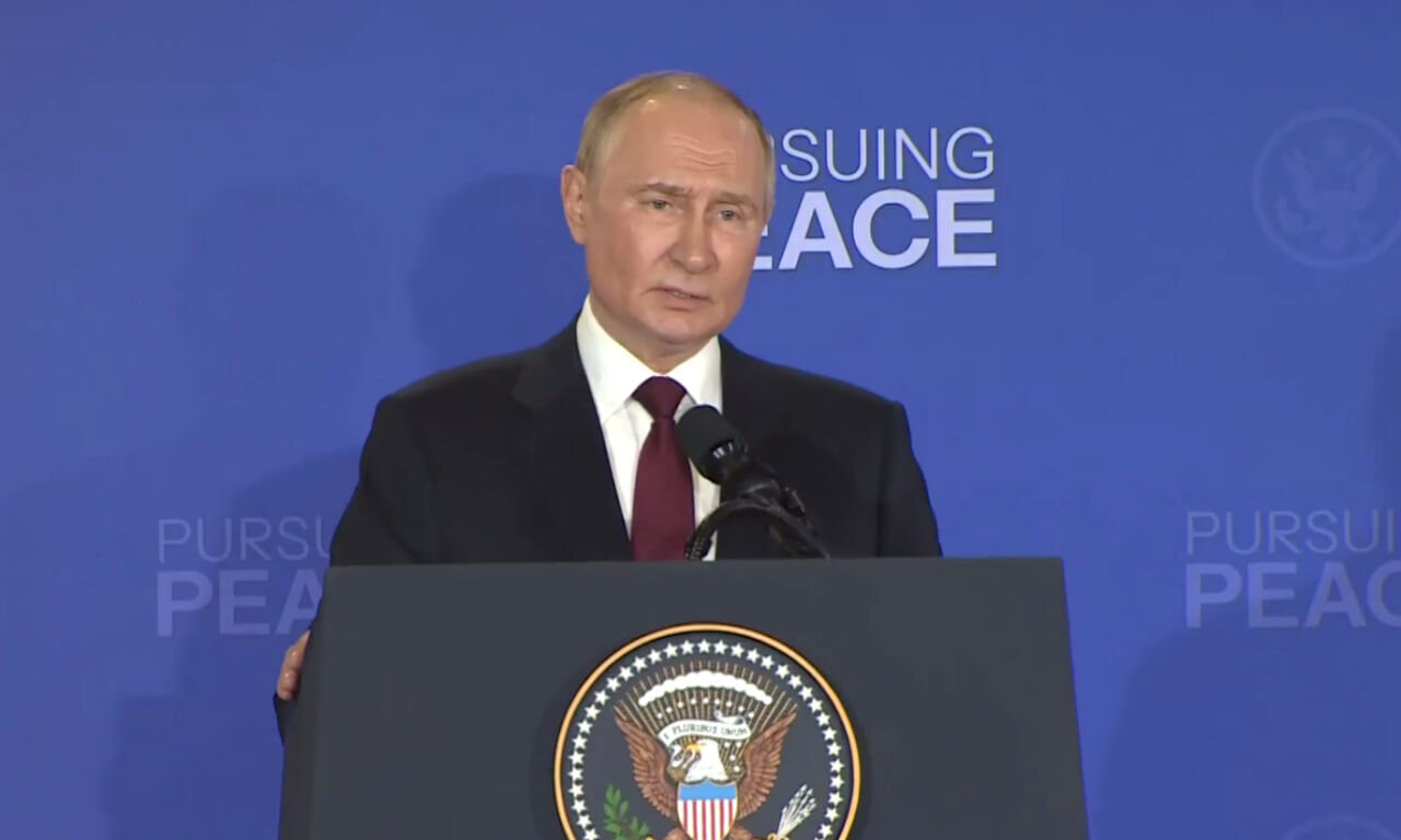 پوتین: صنعت هستهای روسیه به همکاریهای بینالمللی ادامه میدهد پوتین: صنعت هستهای روسیه به همکاریهای بینالمللی ادامه میدهد