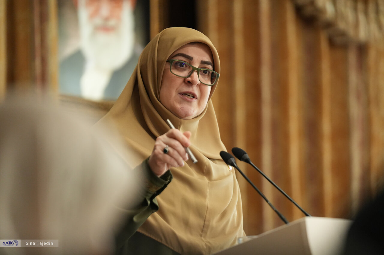 ببینید | مهاجرانی: دولت در حال مدیریت بازار ارز است ببینید | مهاجرانی: دولت در حال مدیریت بازار ارز است