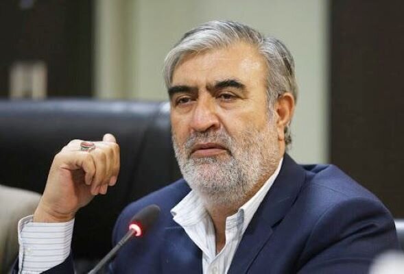 پیشنهاد رئیس کمیسیون امنیت ملی مجلس برای حل مشکلات معیشتی؛ از ظرفیت «تهاتر» با همسایگان استفاده کنیم پیشنهاد رئیس کمیسیون امنیت ملی مجلس برای حل مشکلات معیشتی؛ از ظرفیت «تهاتر» با همسایگان استفاده کنیم