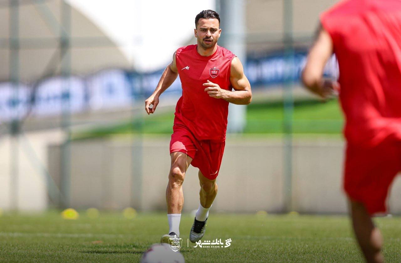 سروش رفیعی پاسخ نامه پرسپولیس را نداد! سروش رفیعی پاسخ نامه پرسپولیس را نداد!