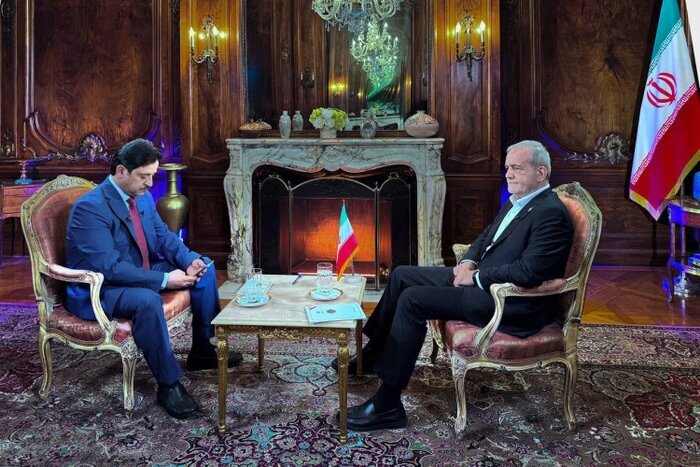 پزشکیان در گفتوگو با شبکه الجزیره: با کشورهای واسطه میان ما و آمریکا مثل قطر و پاکستان در حال گفتوگو هستیم/ موضوع تنگه هرمز با گفتوگو قابل حل است پزشکیان در گفتوگو با شبکه الجزیره: با کشورهای واسطه میان ما و آمریکا مثل قطر و پاکستان در حال گفتوگو هستیم/ موضوع تنگه هرمز با گفتوگو قابل حل است
